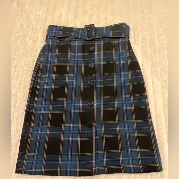 Anthropologie Maeve Bernadette
Button-Front Midi Skirt Tartan Plaid - Picture 7 of 10